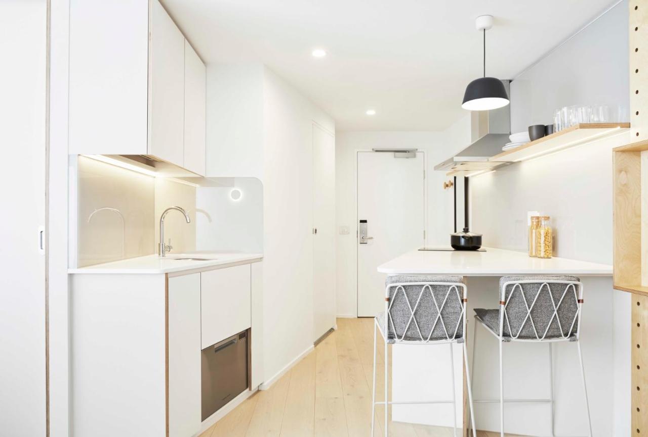 Modern City Living Studio Apartments At Franklin Near Melbourne City Centre ภายนอก รูปภาพ